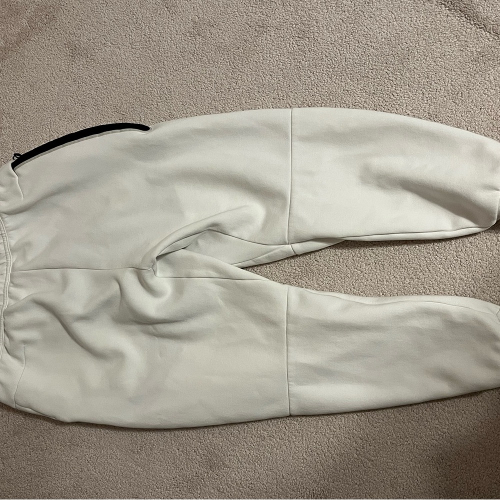 Nike tech fleece joggers